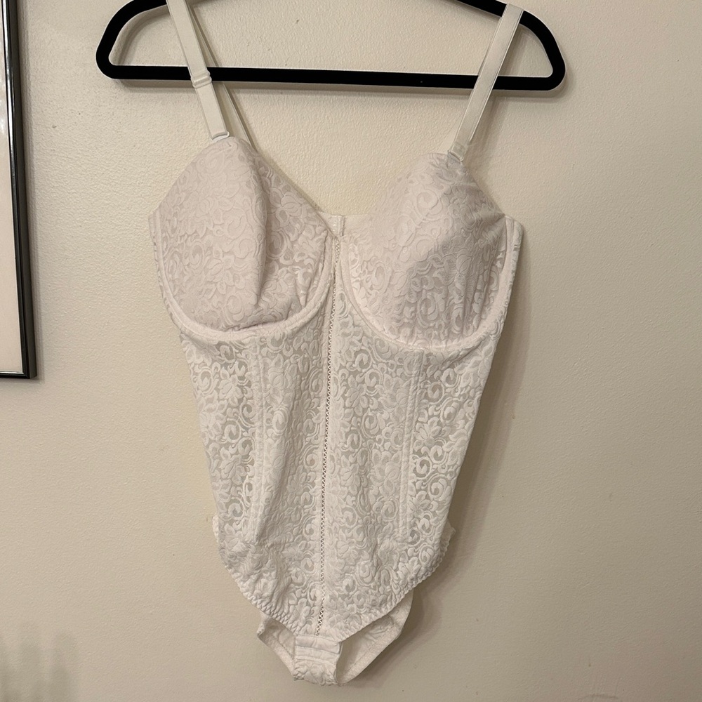 BALI Women’s Lace 'N Smooth White Shaper Df8l10 Shapewear Lacy Bodysuit 40DD